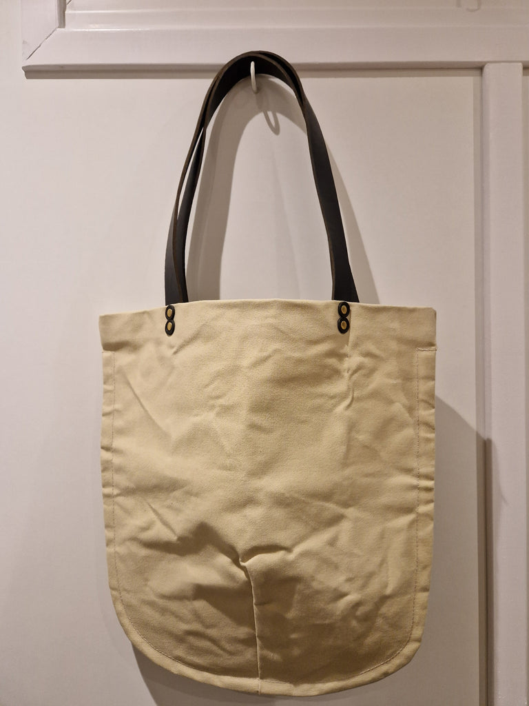 TOTELY SHOPPER in Natural