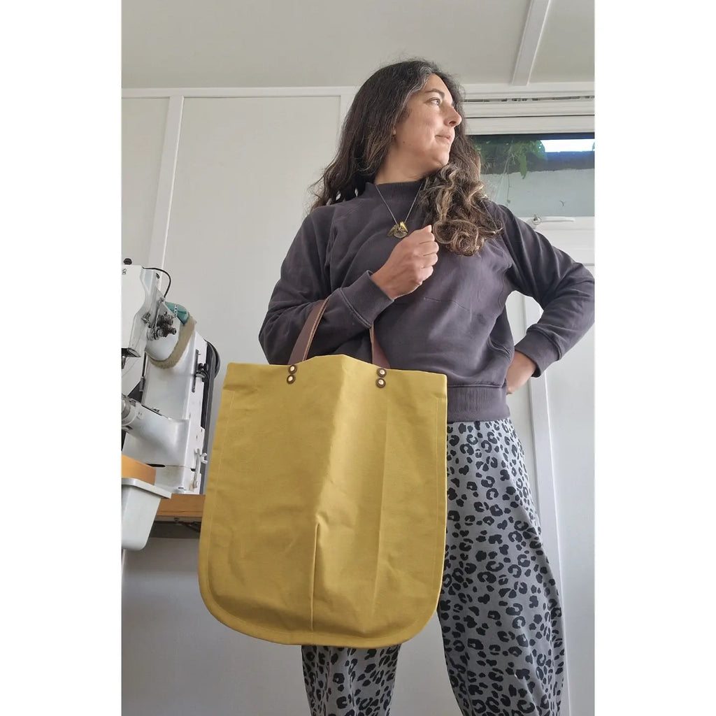 TOTELY CANVAS UNISEX GRAB BAG in Colman's Mustard