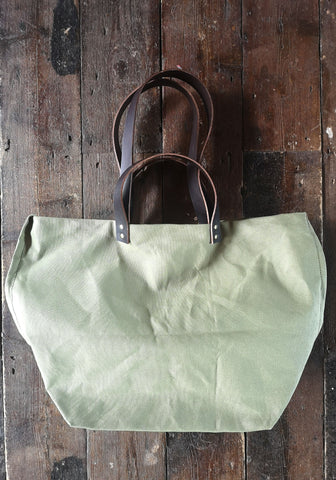TOTELY BUCKET - OLIVE